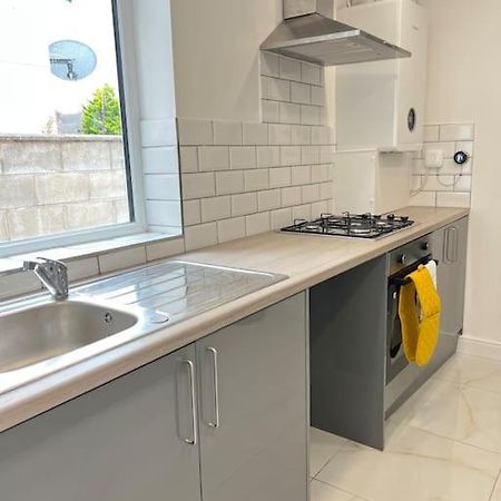 Catherine 5 Bedroom House 크루 외부 사진